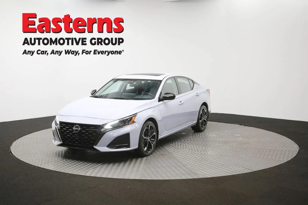 Used 2025 Gray Nissan 2.5 SR image 55