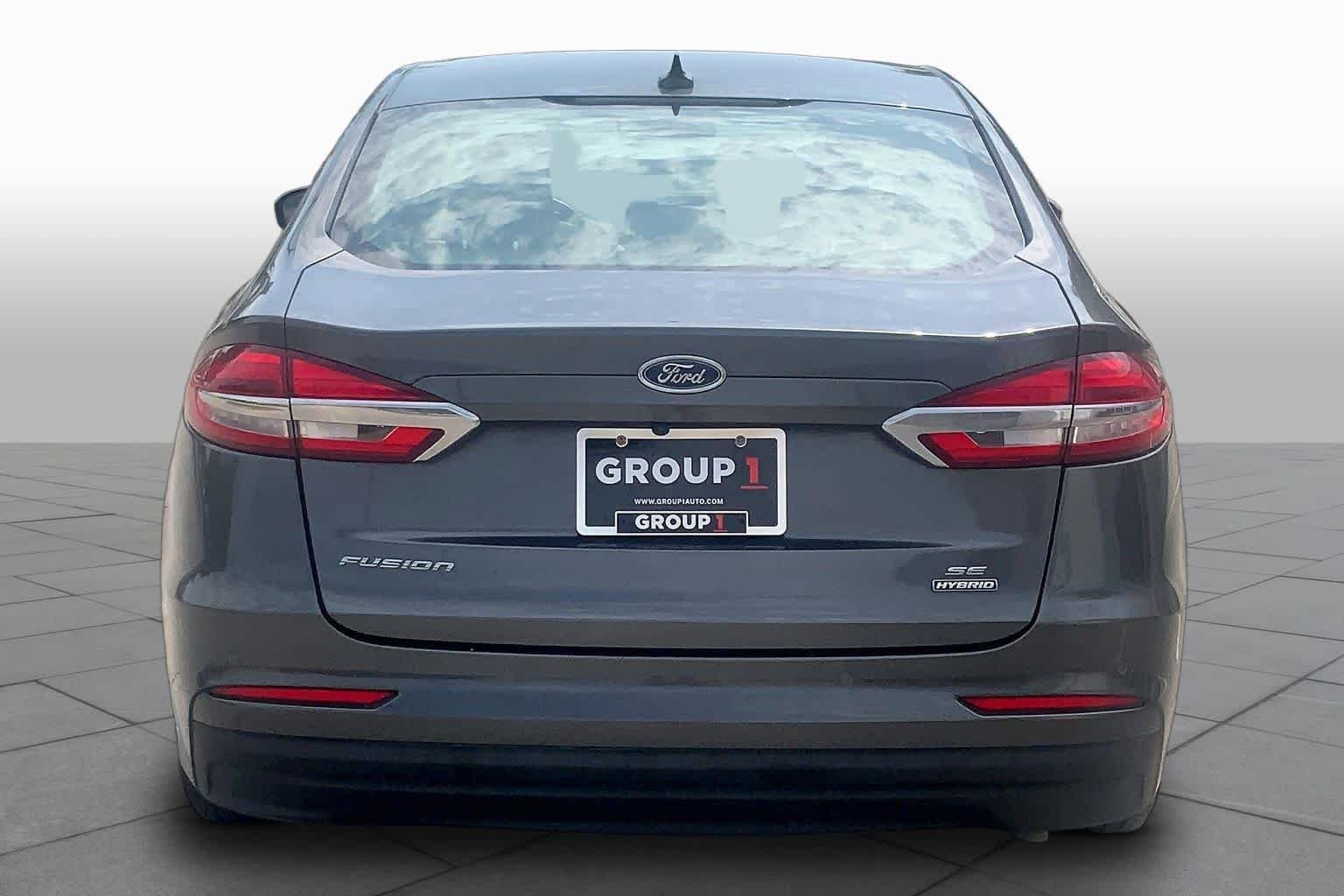 Pre-Owned 2020 Ford Fusion Hybrid SE