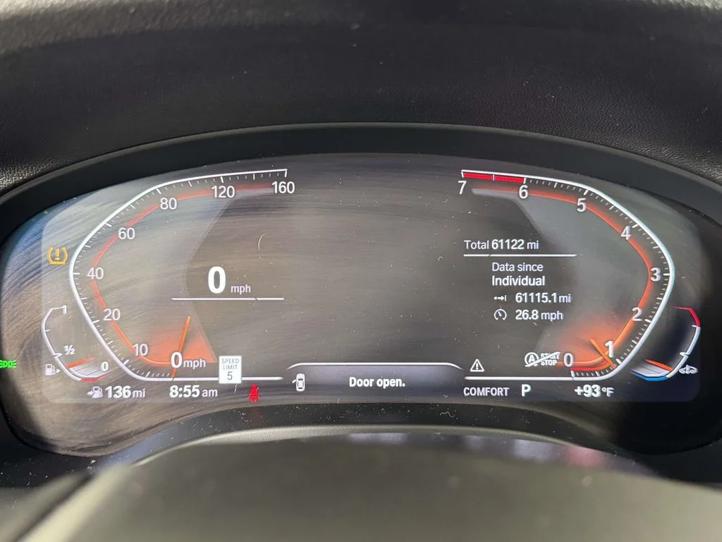Used 2021 Blue BMW xDrive30i image 3