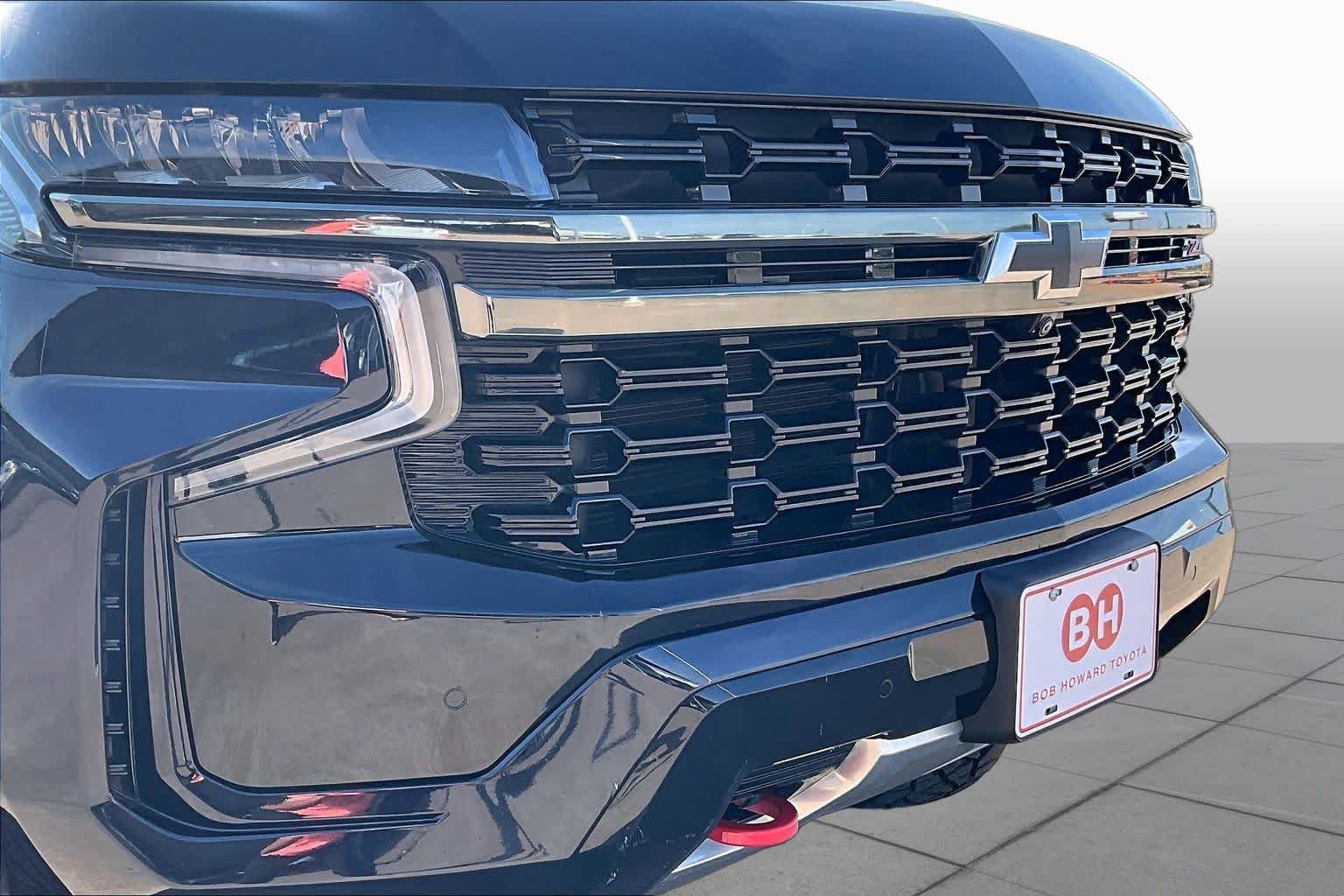 Used 2021 Midnight Blue Metallic Chevrolet Z71 image 43