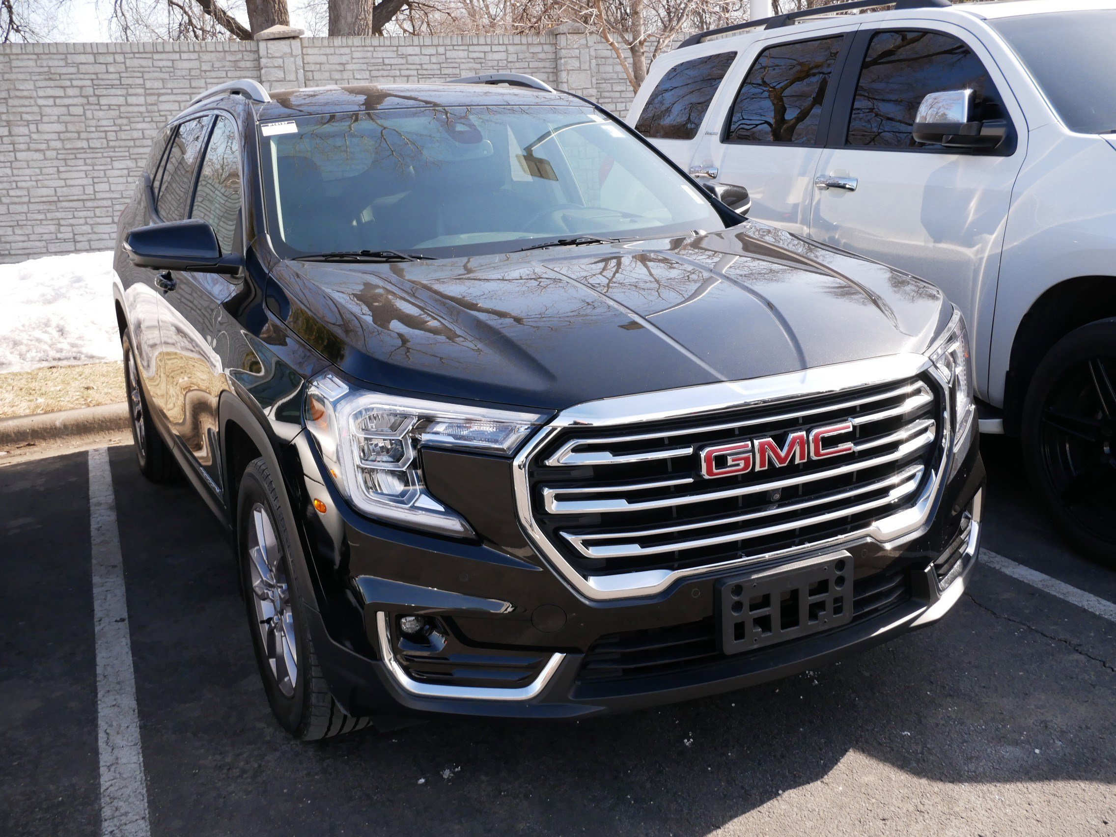 Used 2022 GMC Terrain SLT with VIN 3GKALVEV7NL310092 for sale in Brooklyn Center, Minnesota