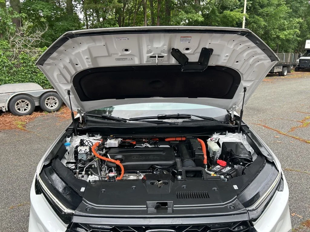 Used 2025 White Honda Sport-L image 13