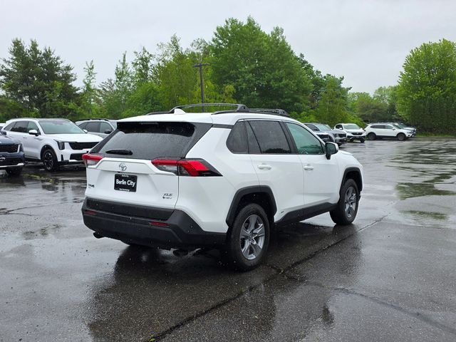 Used 2025 White Toyota XLE image 8