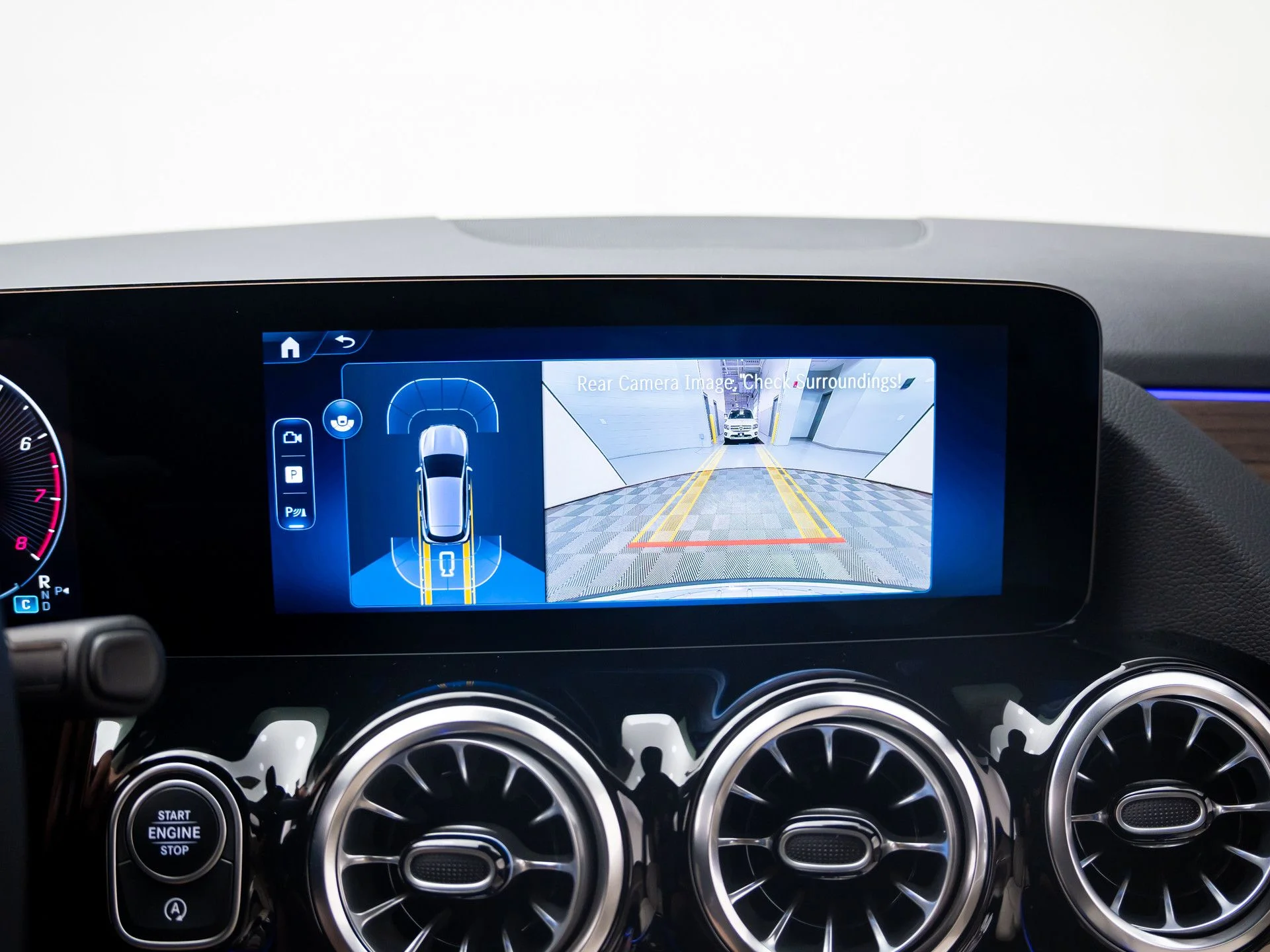 New 2026 White Mercedes-Benz GLA 250 image 24