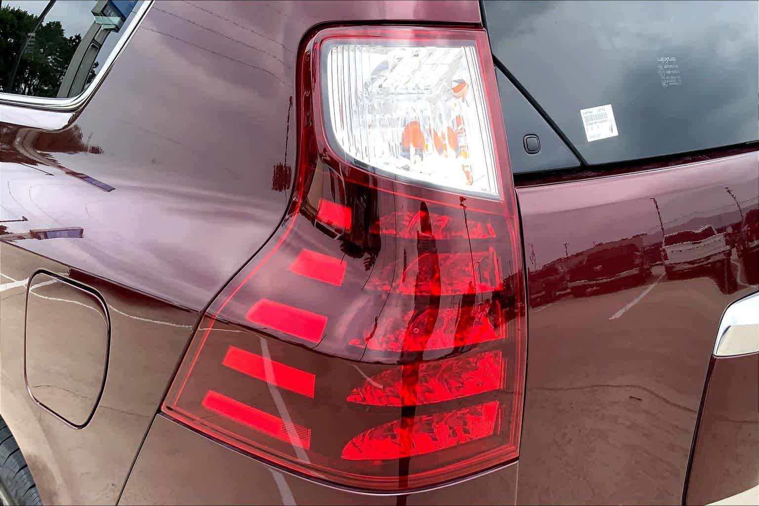 Used 2022 Claret Mica Lexus Luxury image 28