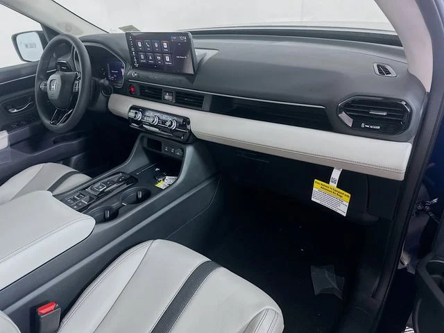 New 2026 Sonic Gray Pearl Honda RTL image 6