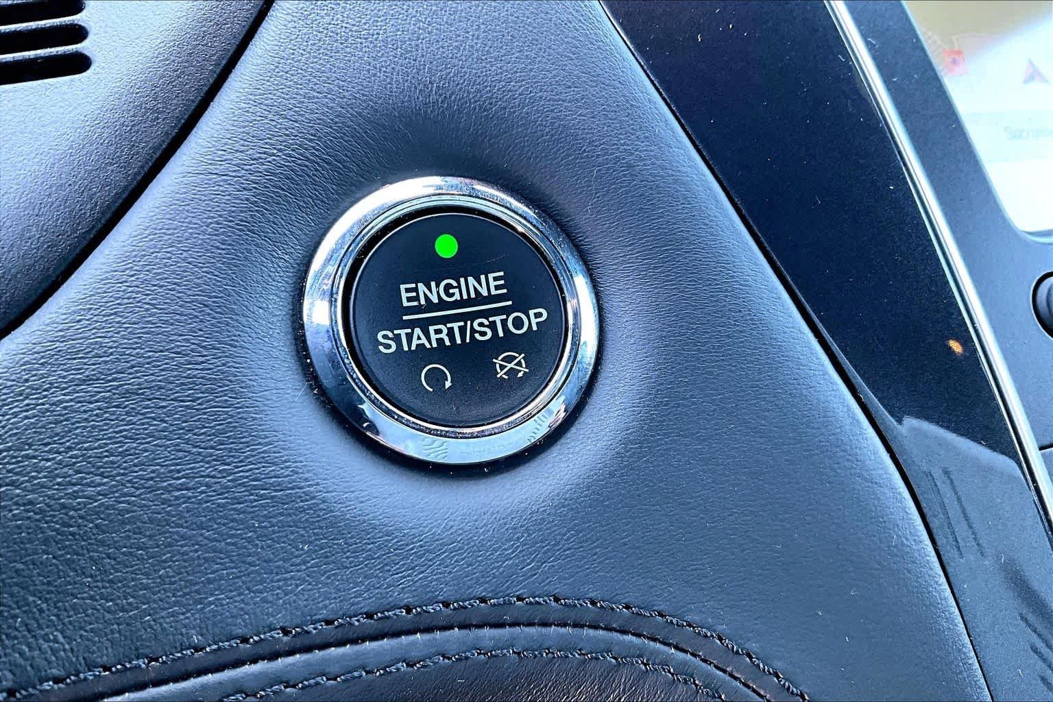 Used 2017 Magnetic Metallic Ford Platinum image 33
