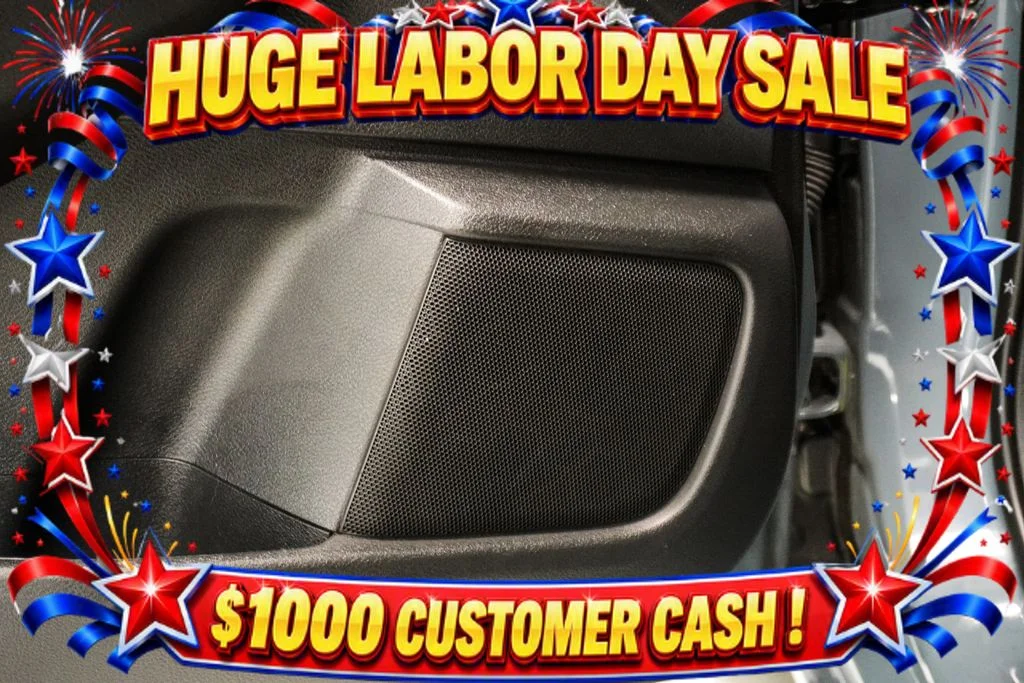 Used 2025 Gray Nissan SV image 16