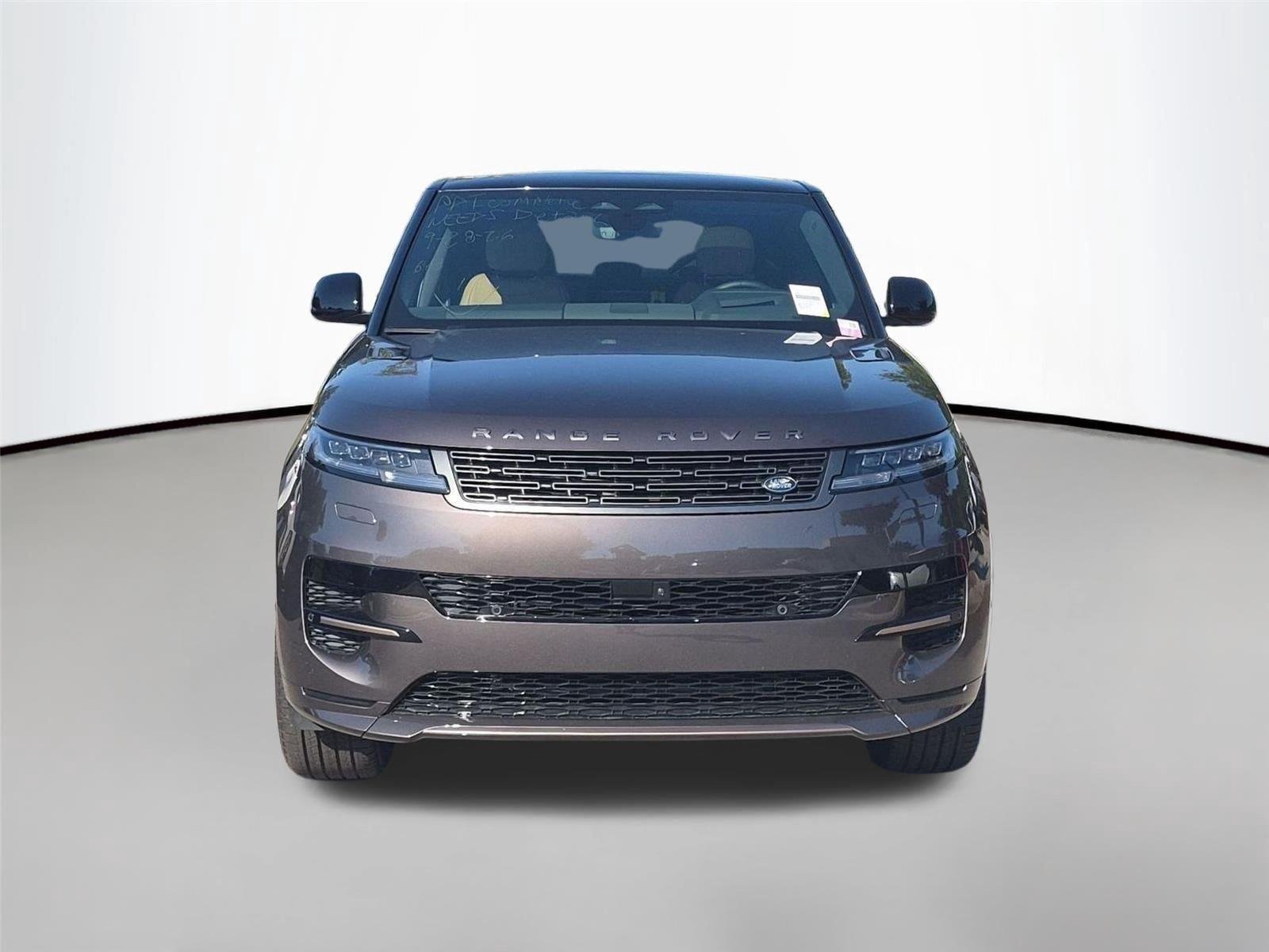 New 2027 Charente Grey Land Rover Dynamic SE image 7