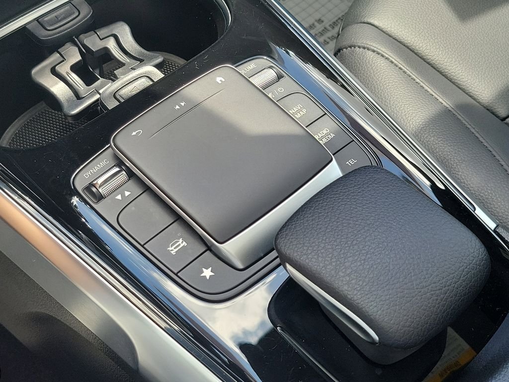Certified Used 2022 Black Mercedes-Benz GLB 250 image 30