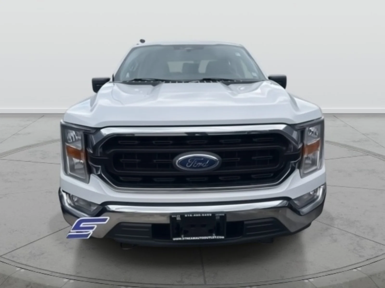 Used 2022 White Ford XLT image 6