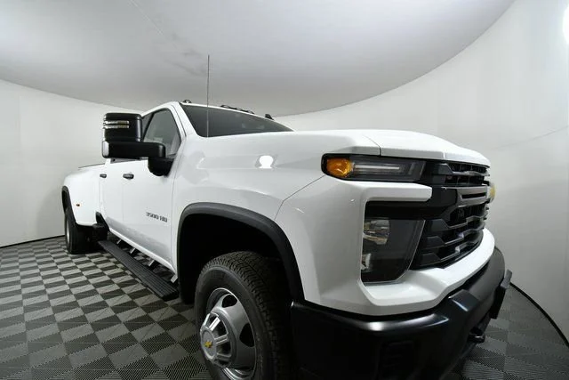 2026 Chevrolet Silverado 3500 HD Work Truck - Photo 8