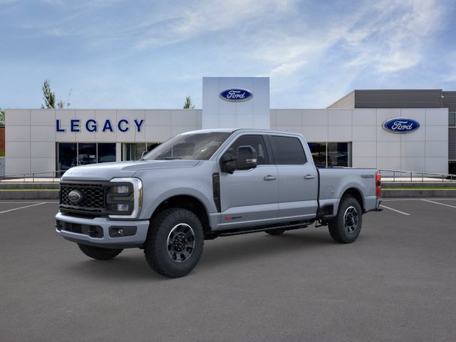 2025 Ford Super Duty F-350® Lariat®