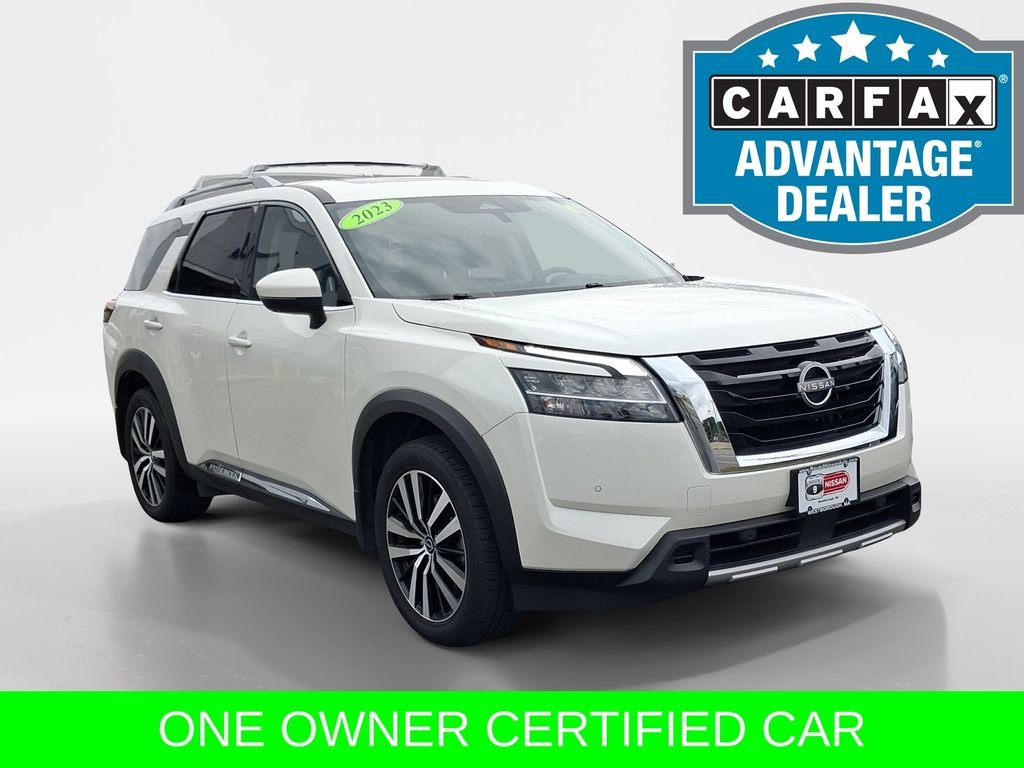 Used 2023 White Nissan Platinum image 1