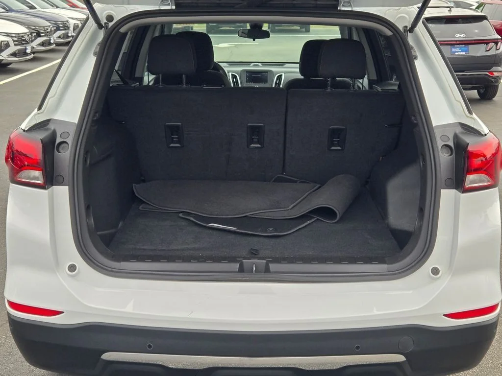 Used 2024 White Chevrolet LT image 13
