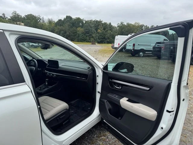 Used 2024  Honda EX-L image 14