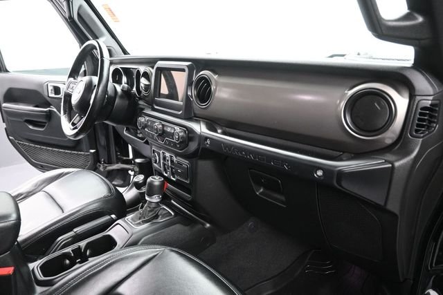 Used 2020 Black Clearcoat Jeep Unlimited Sport image 16