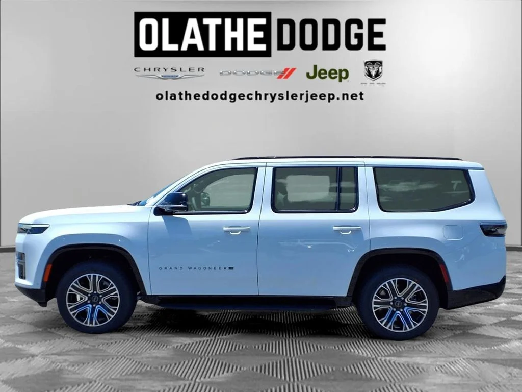 New 2026 Bright White Clear-Coat Exterior Paint Jeep  image 19