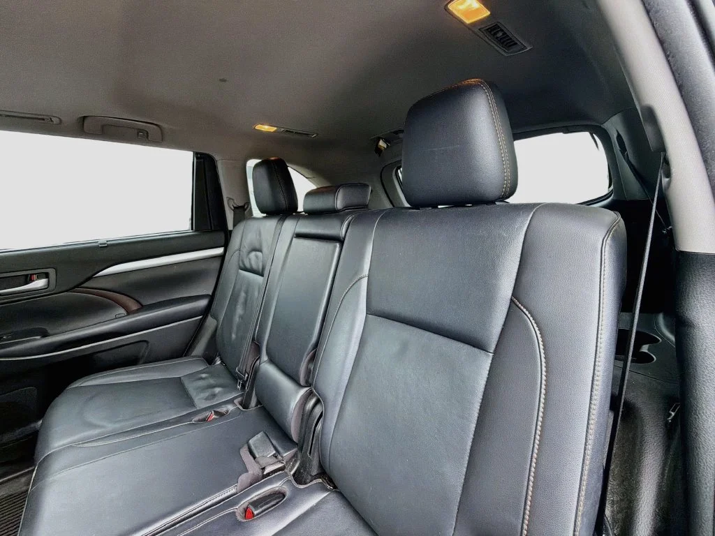 Used 2019 Black Toyota XLE image 26