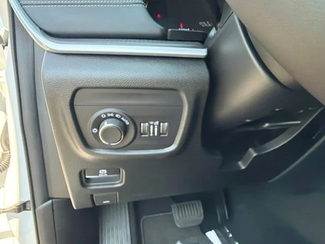 New 2026 Bright White Clearcoat Jeep Laredo image 26