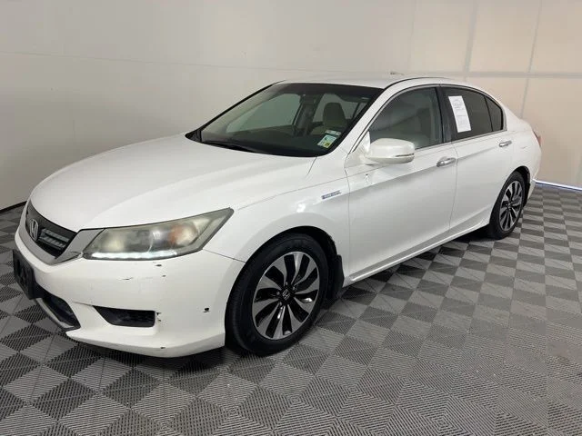 Used 2015 White Honda  image 3