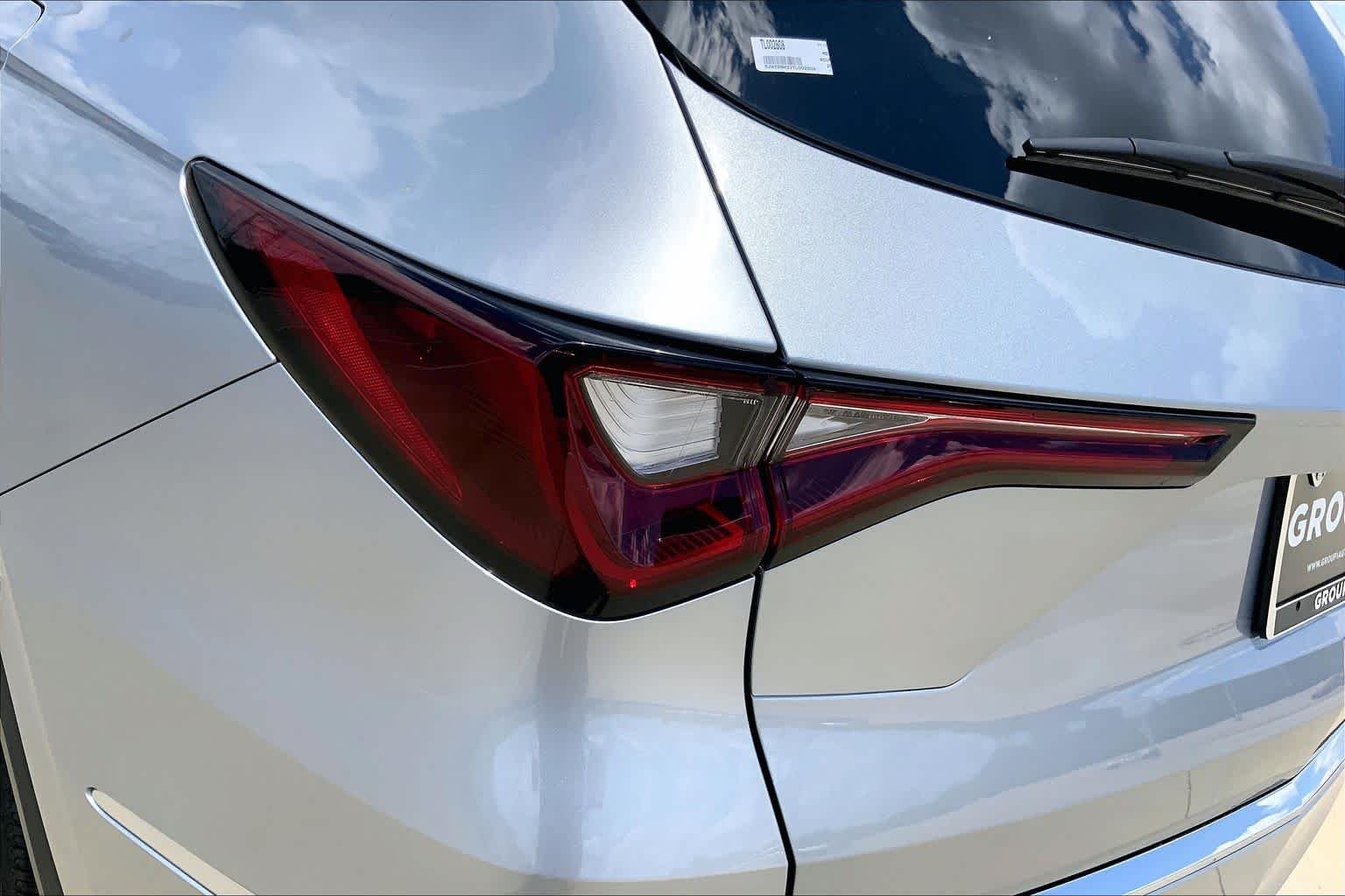 Used 2026 Solar Silver Metallic Acura  image 28