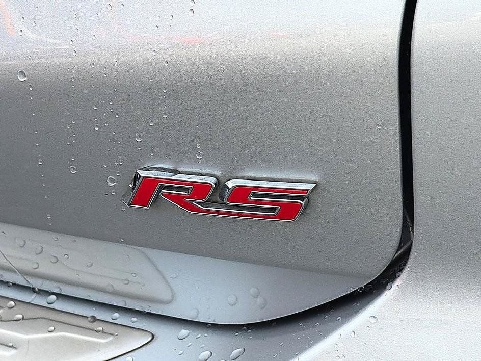 Used 2022 Silver Ice Metallic Chevrolet RS image 31