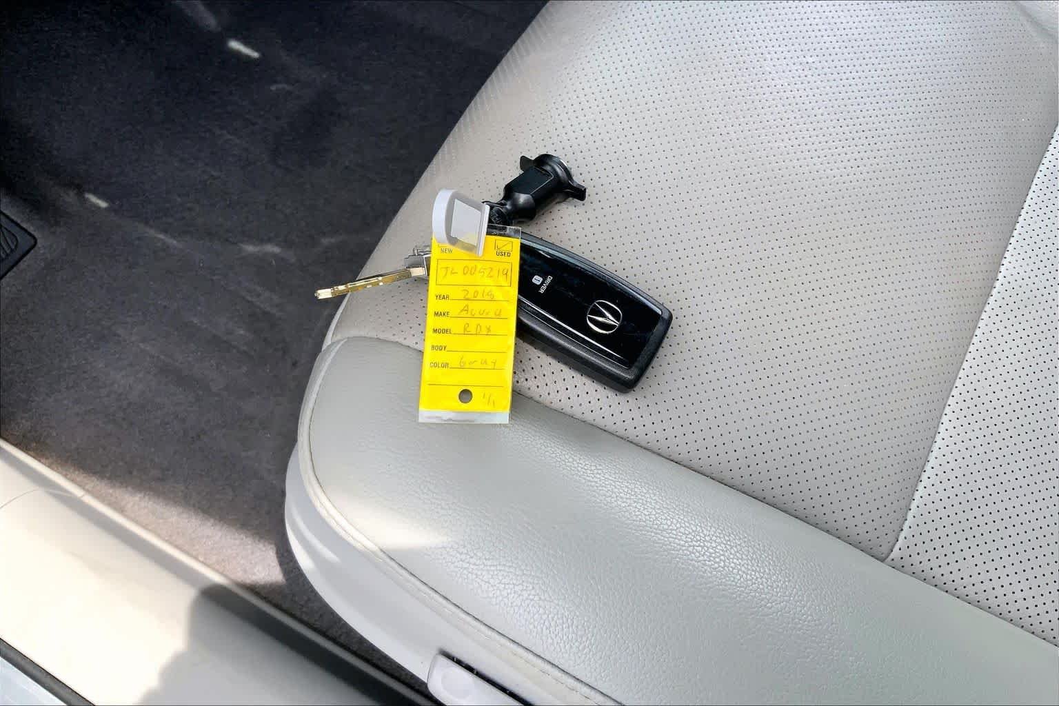 Used 2018 Modern Steel Metallic Acura w/Advance Pkg image 15