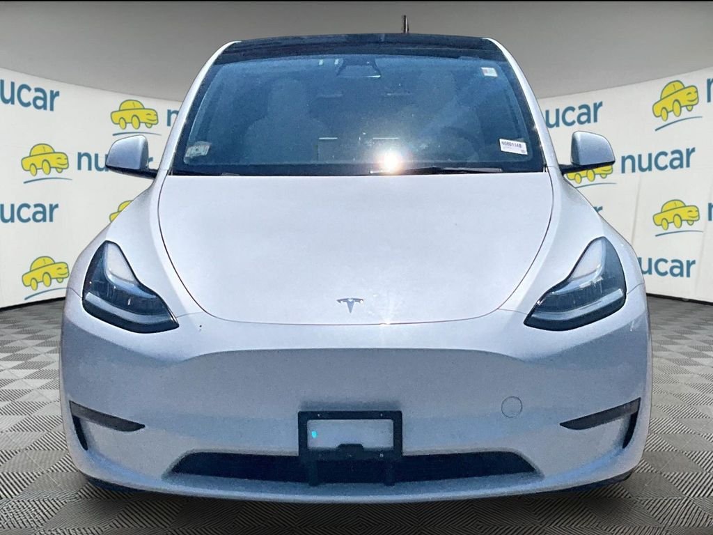 Used 2021 White Tesla Long Range image 2