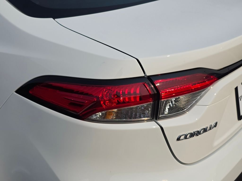 Used 2026 White Toyota LE image 15