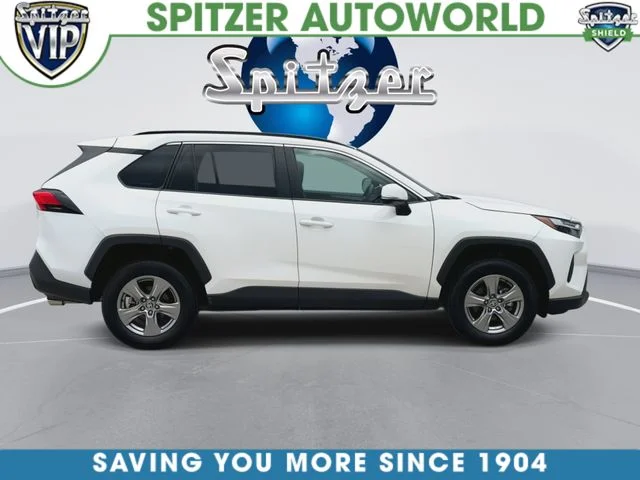 Used 2025 White Toyota XLE image 10