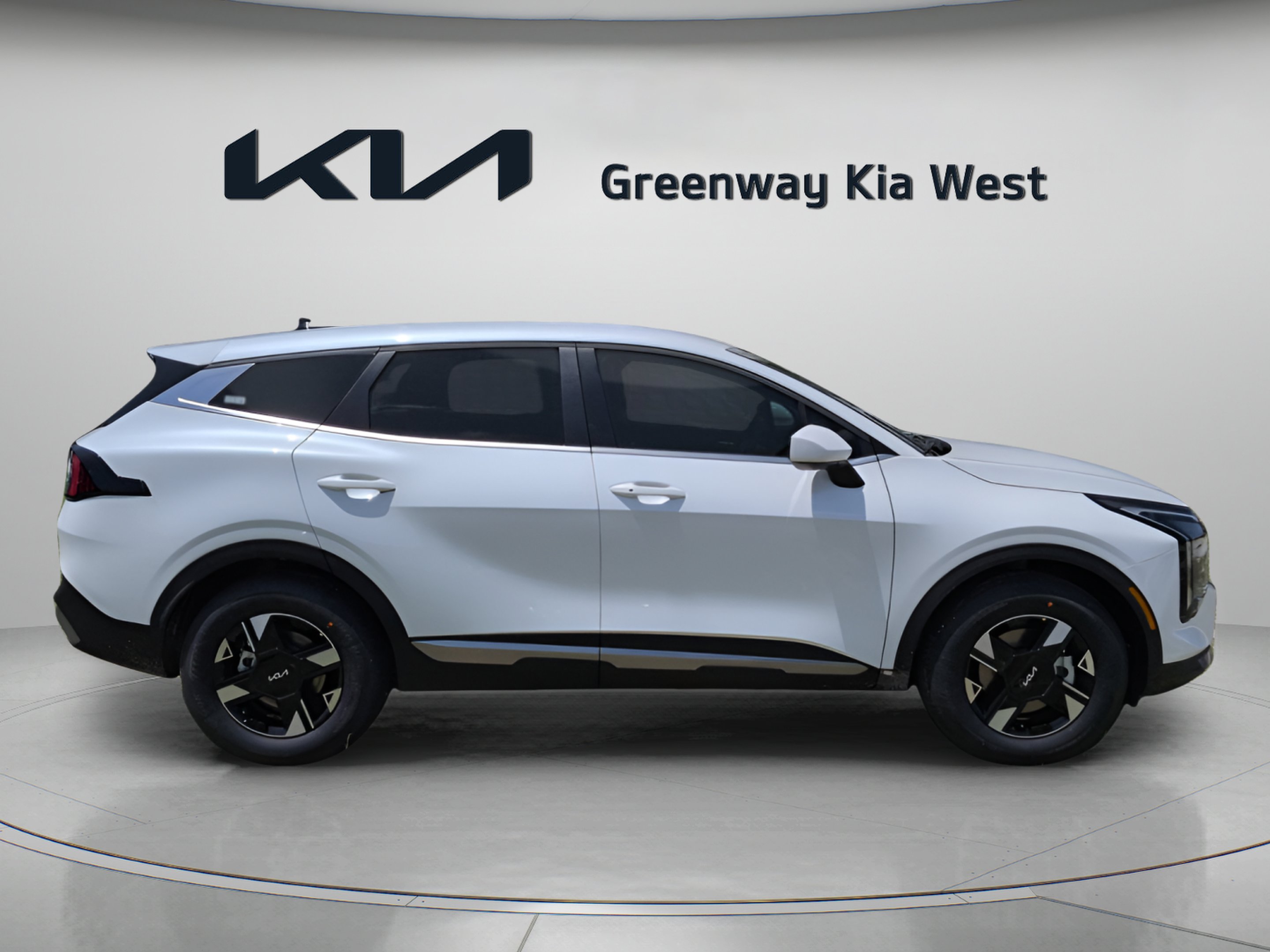 New 2026 Snow White Pearl Kia LX image 9