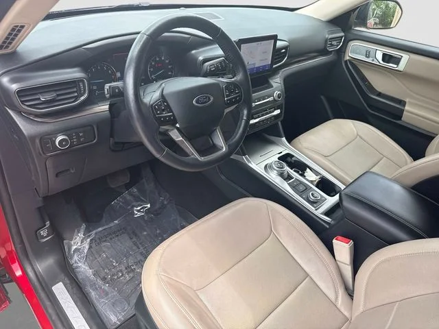 Used 2020 Red Ford Limited image 13