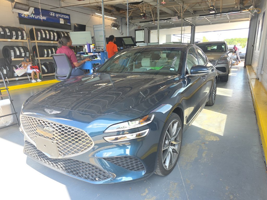 2025 GENESIS G70 Standard