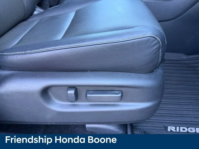 Used 2023 Black Honda RTL image 46