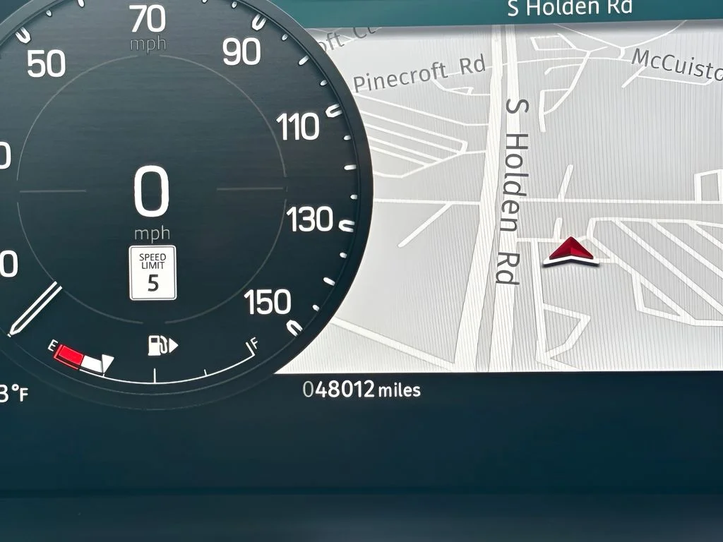 Used 2024 Gray Land Rover S image 16