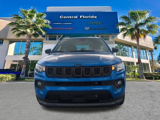 New 2026 Hydro Blue Pearl-Coat Exterior Paint Jeep Latitude image 3