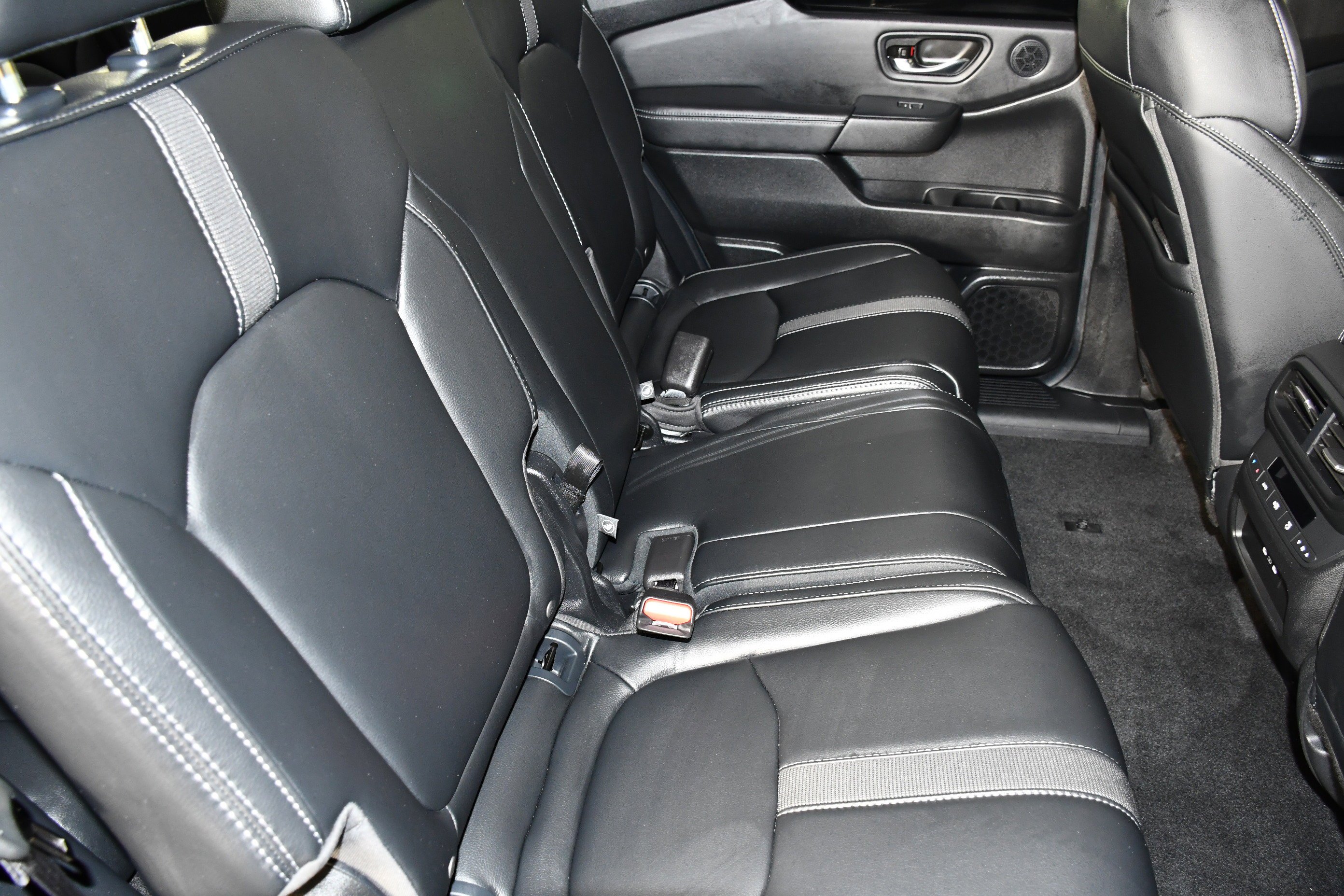 Used 2025 Gray Pearl Honda Touring image 45