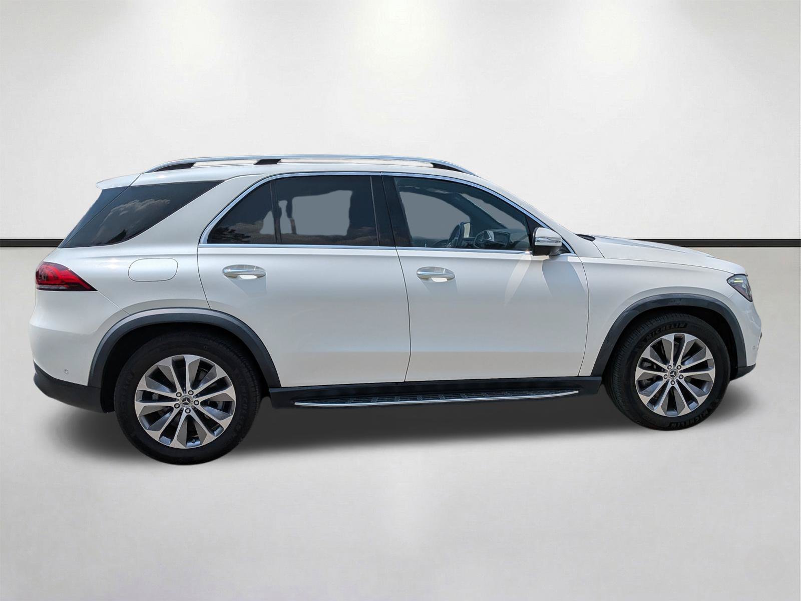 Used 2022 MANUFAKTUR Diamond White Bright Mercedes-Benz GLE 450 image 3