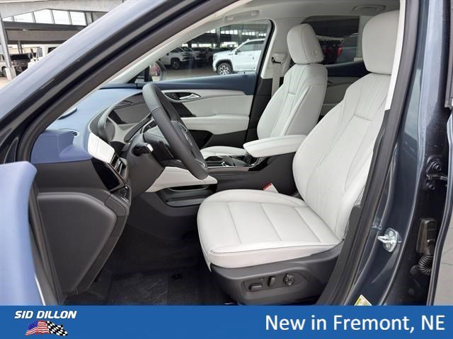 New 2026 Quartz Blue Metallic Buick Avenir image 16