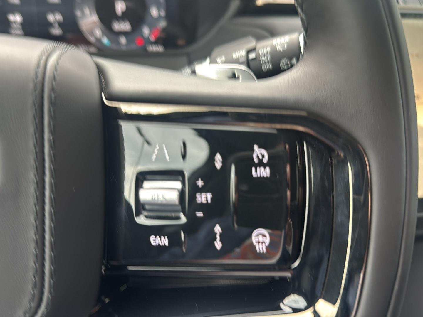 New 2026 Batumi Gold Land Rover Belgravia Edition image 30