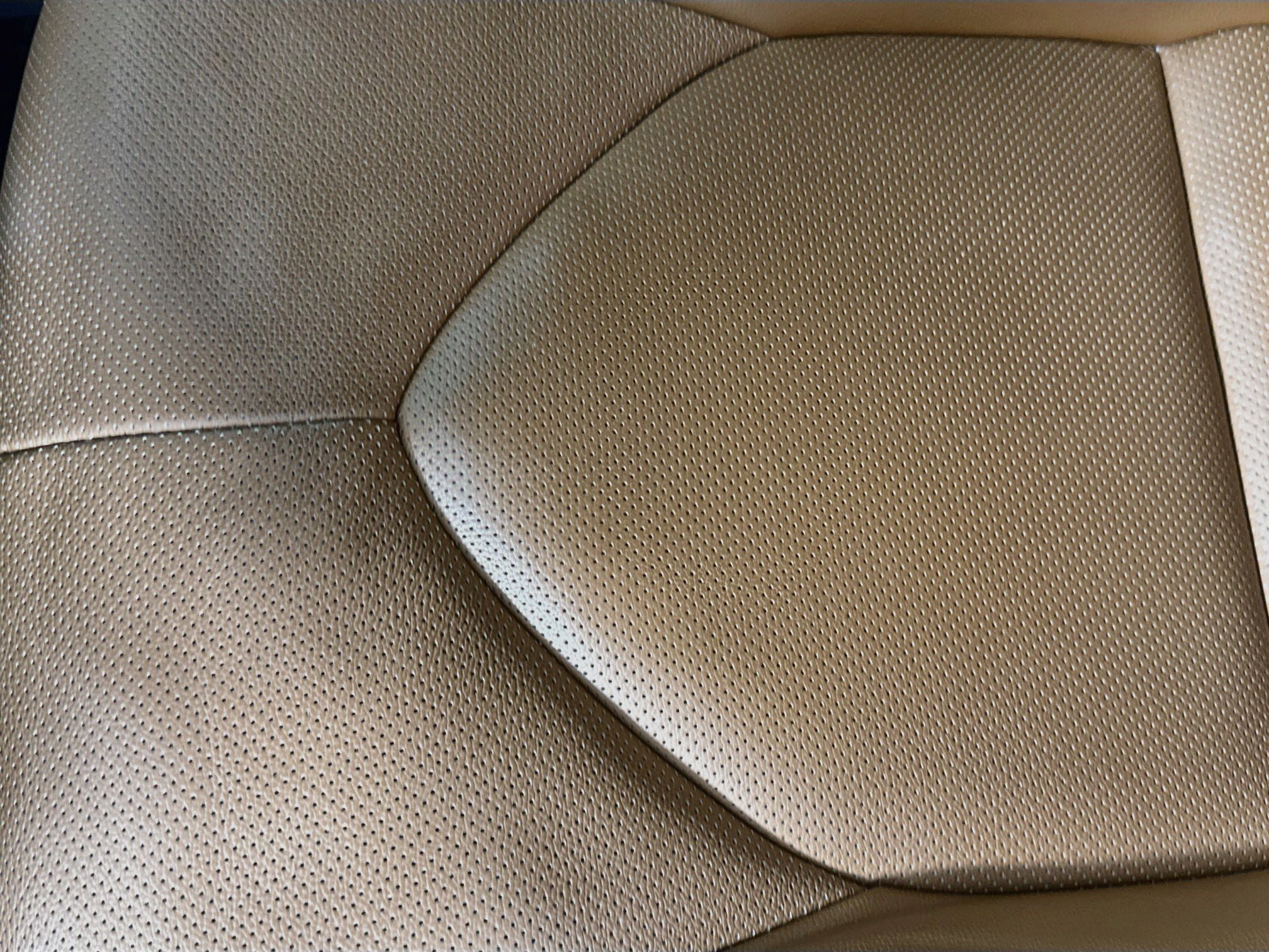 Used 2022 Wind Chill Pearl Toyota Platinum image 19