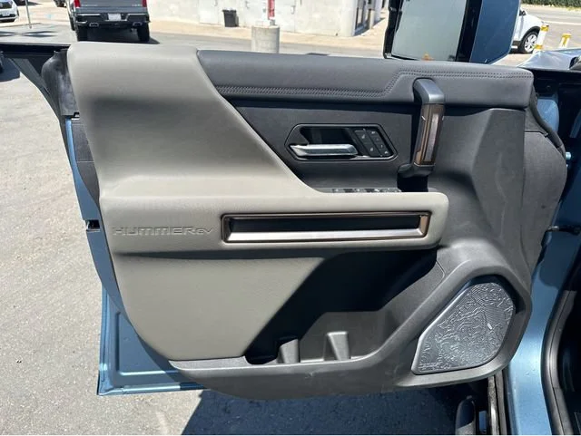 2024 GMC HUMMER EV 3X - Photo 14