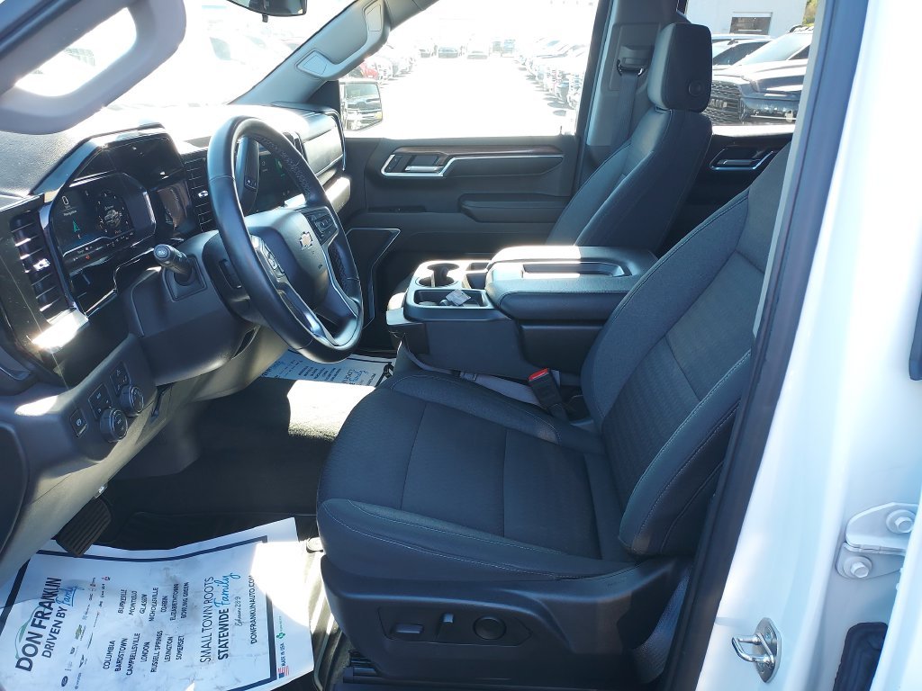 Used 2024 White Chevrolet LT image 13