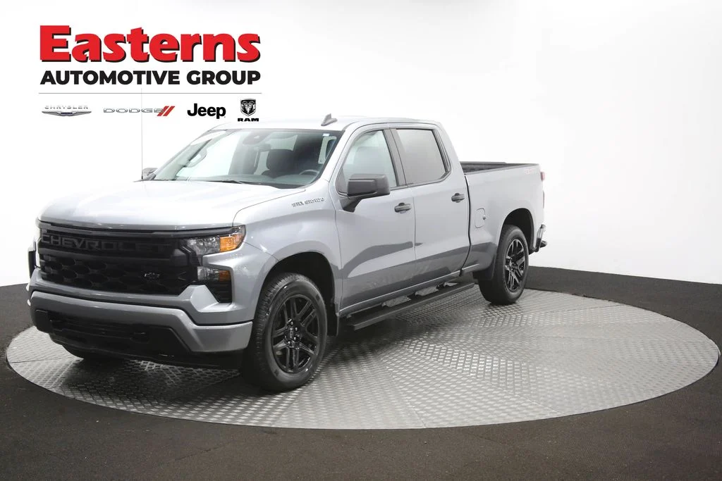 Used 2024 Gray Chevrolet Custom image 56