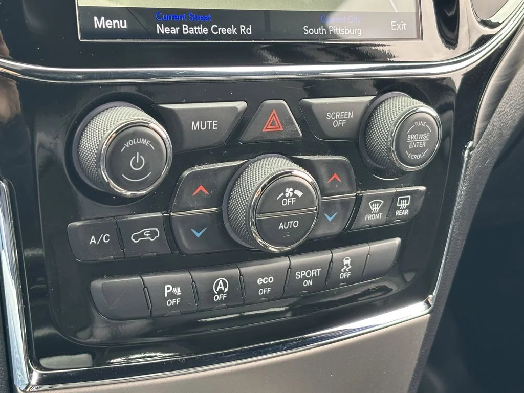 Used 2021 Red Jeep Laredo X image 22
