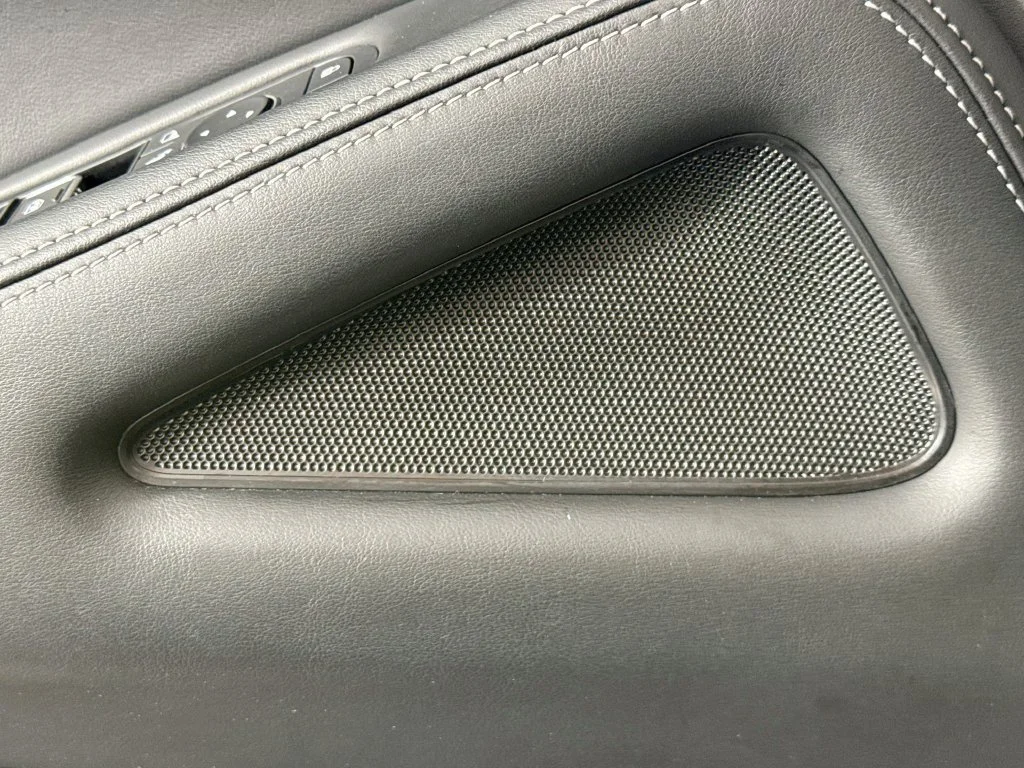 Certified Used 2023 Titanium INFINITI LUXE image 25