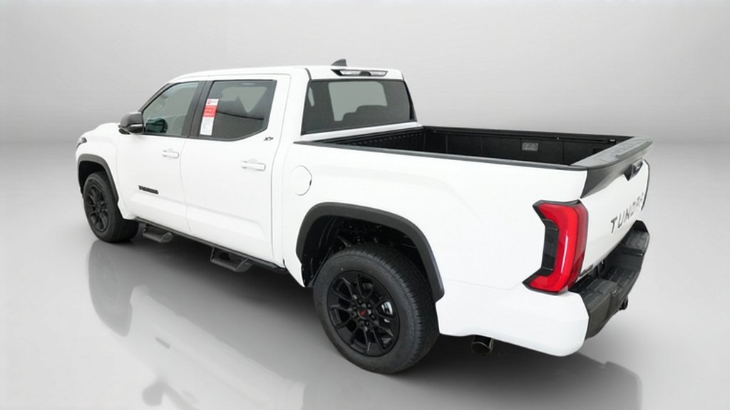 New 2026 Ice Cap Toyota SR5 image 14