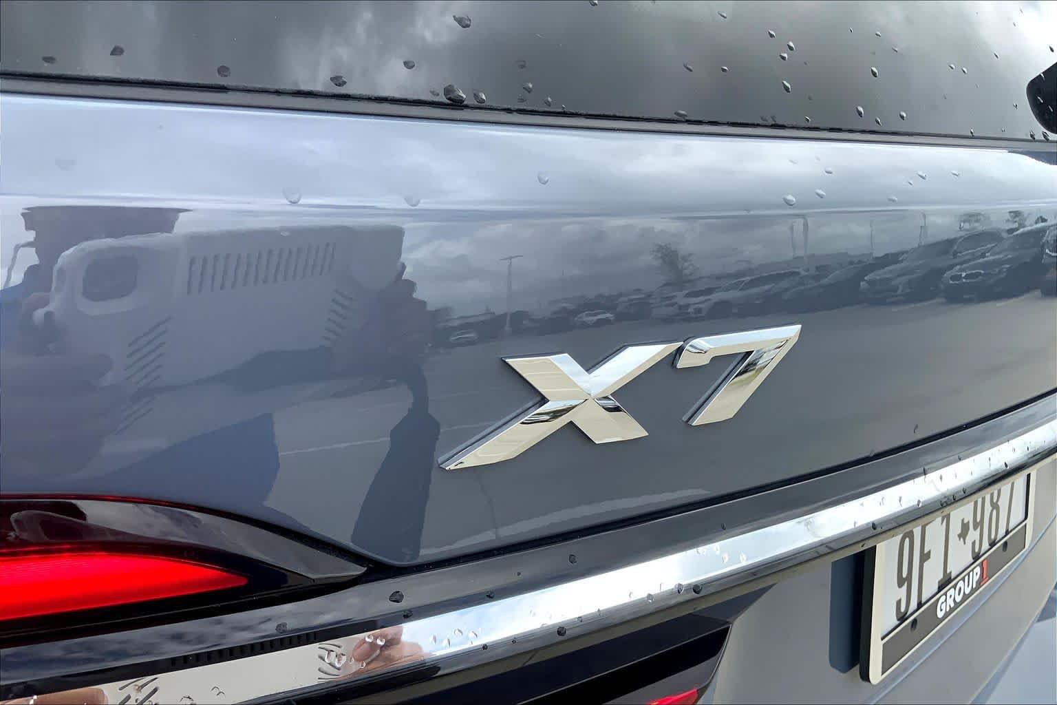 Used 2026 Sparkling Copper Metallic BMW xDrive40i image 38