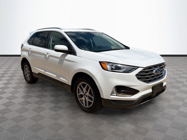 Certified Used 2022 White Ford SEL image 1
